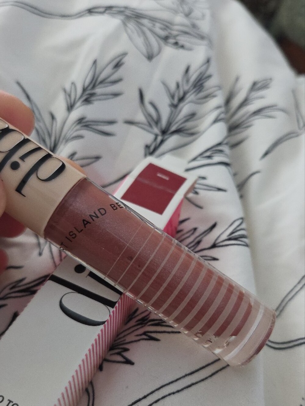 Dibs Go To Glossy Balm — Color Mims NIB - Picture 4 of 5